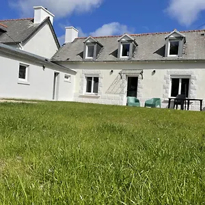 Hébergement de vacances Maison Totalement Rénovée 3 Au Coeur Du Village, Lézardrieux